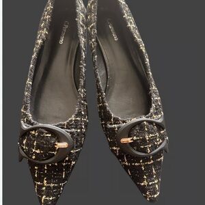 Elegant Black and Gold Tweed Flats